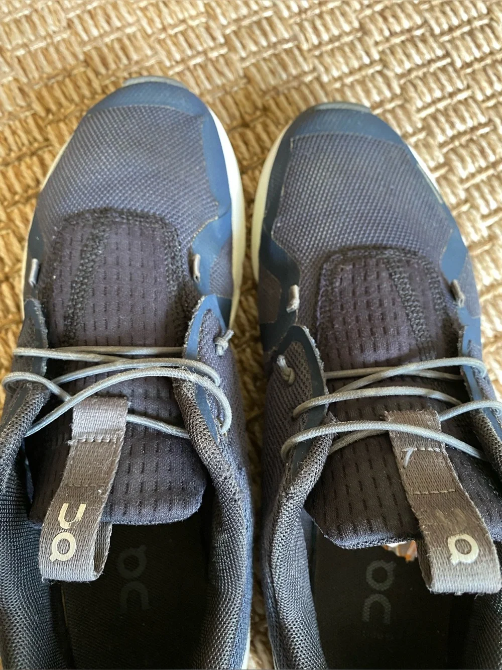 On Running lightweight athletic